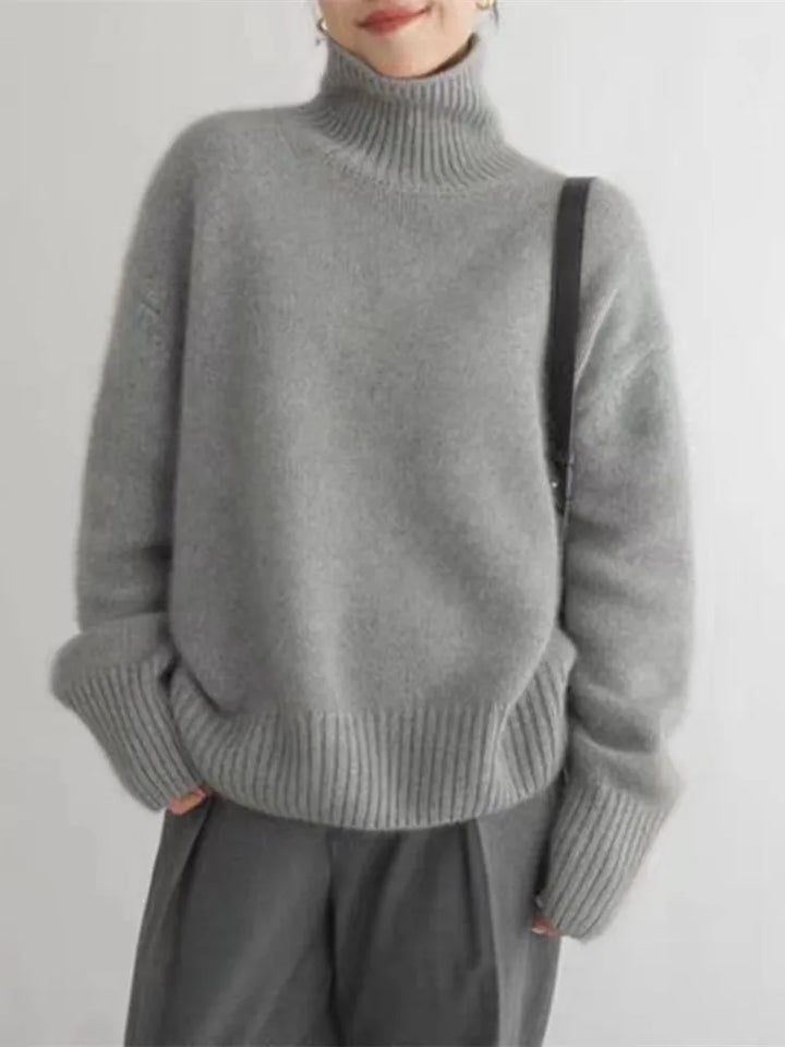 Trevor -  Chic Warm Turtleneck