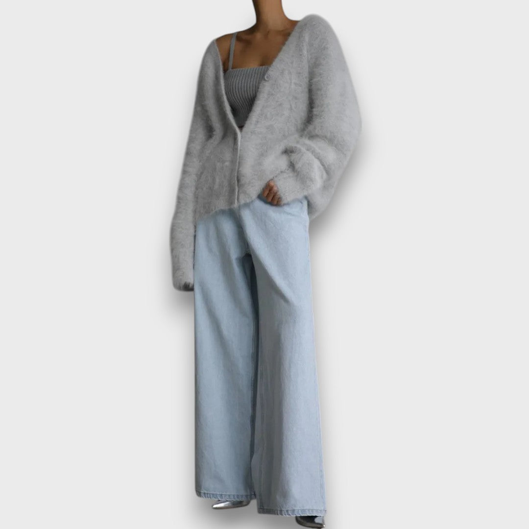 Haloa – Soft Cardigan with Classic Cut