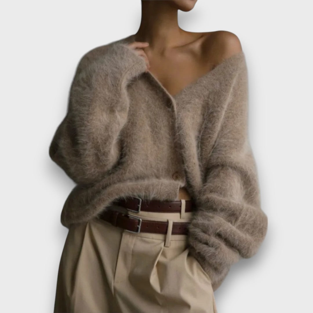 Haloa – Soft Cardigan with Classic Cut