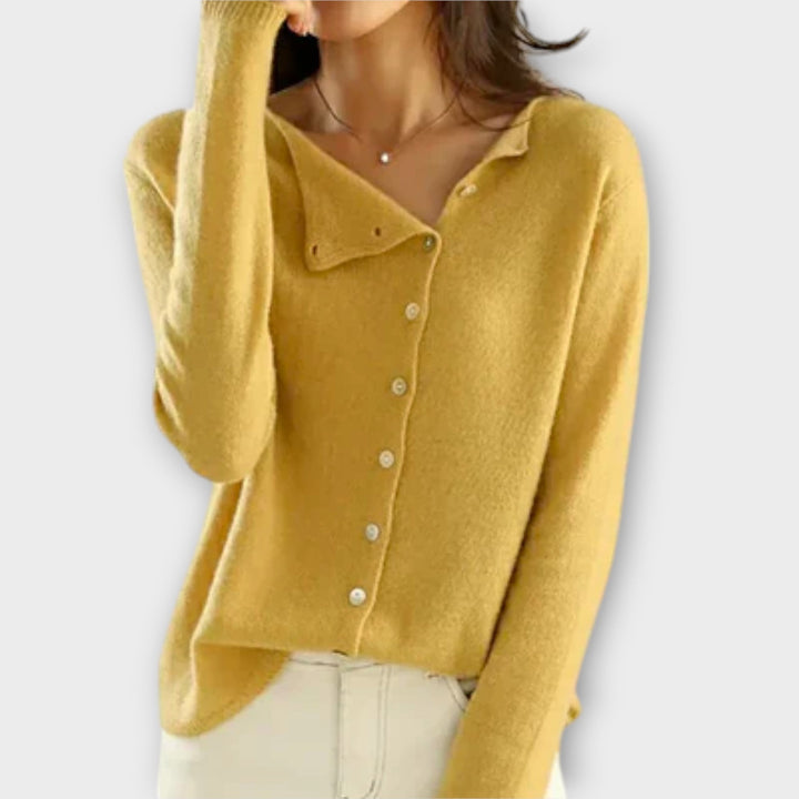 Kaelen – Comfortable Cardigan