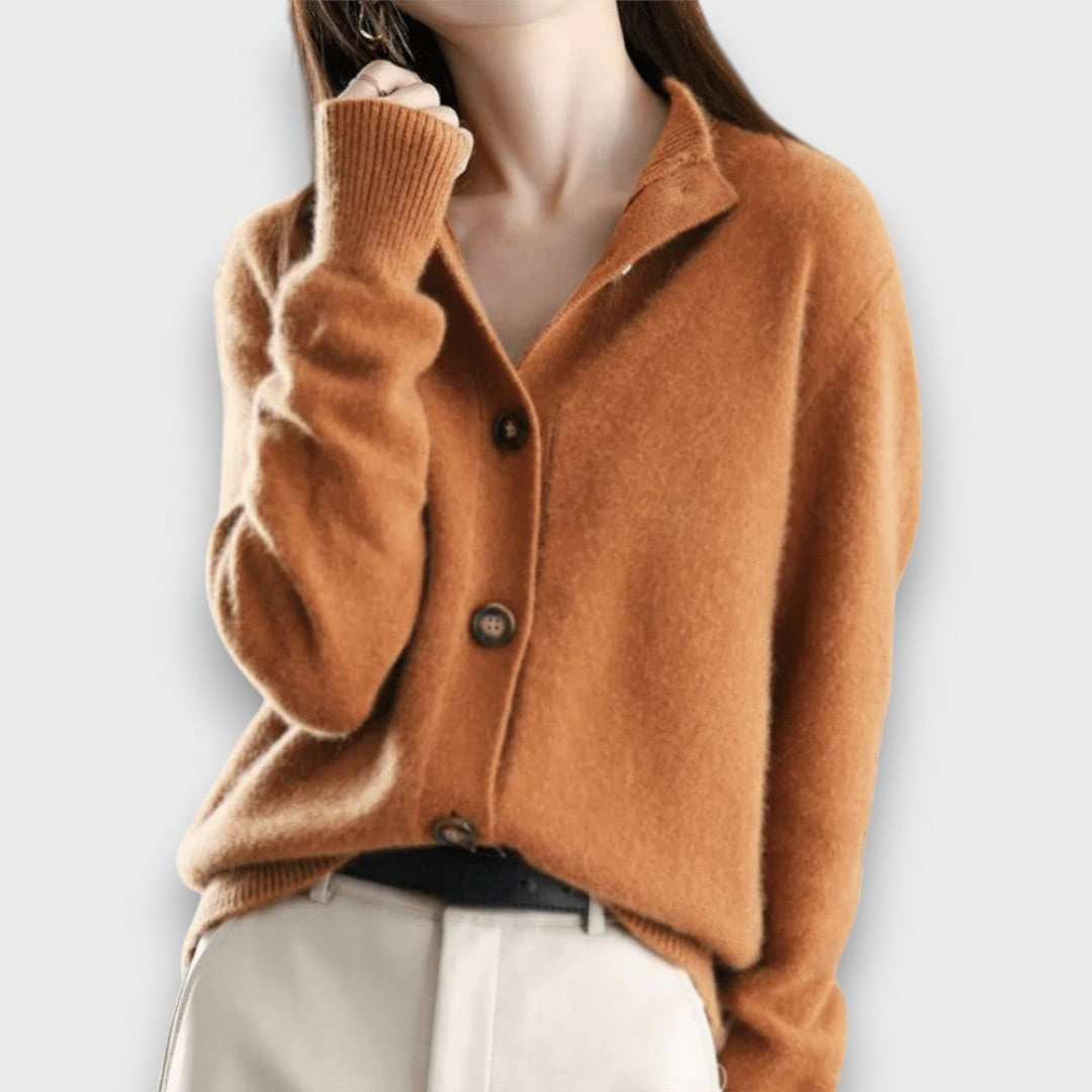 Flavia – Elegant Cardigan