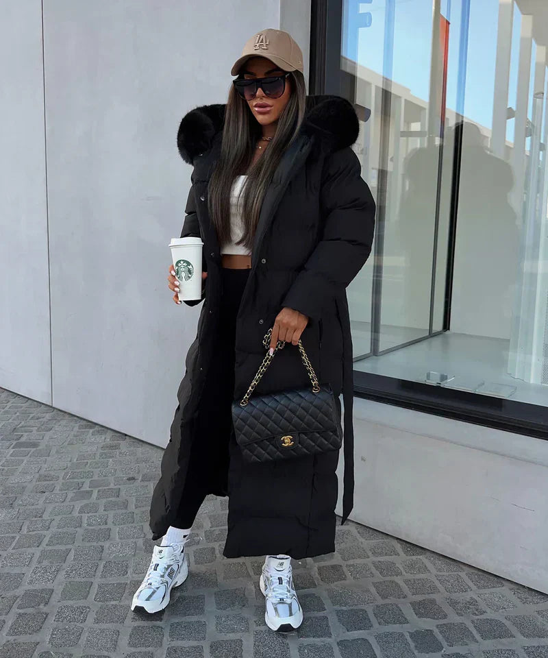 Eleva -  Women's long winter coat with hood