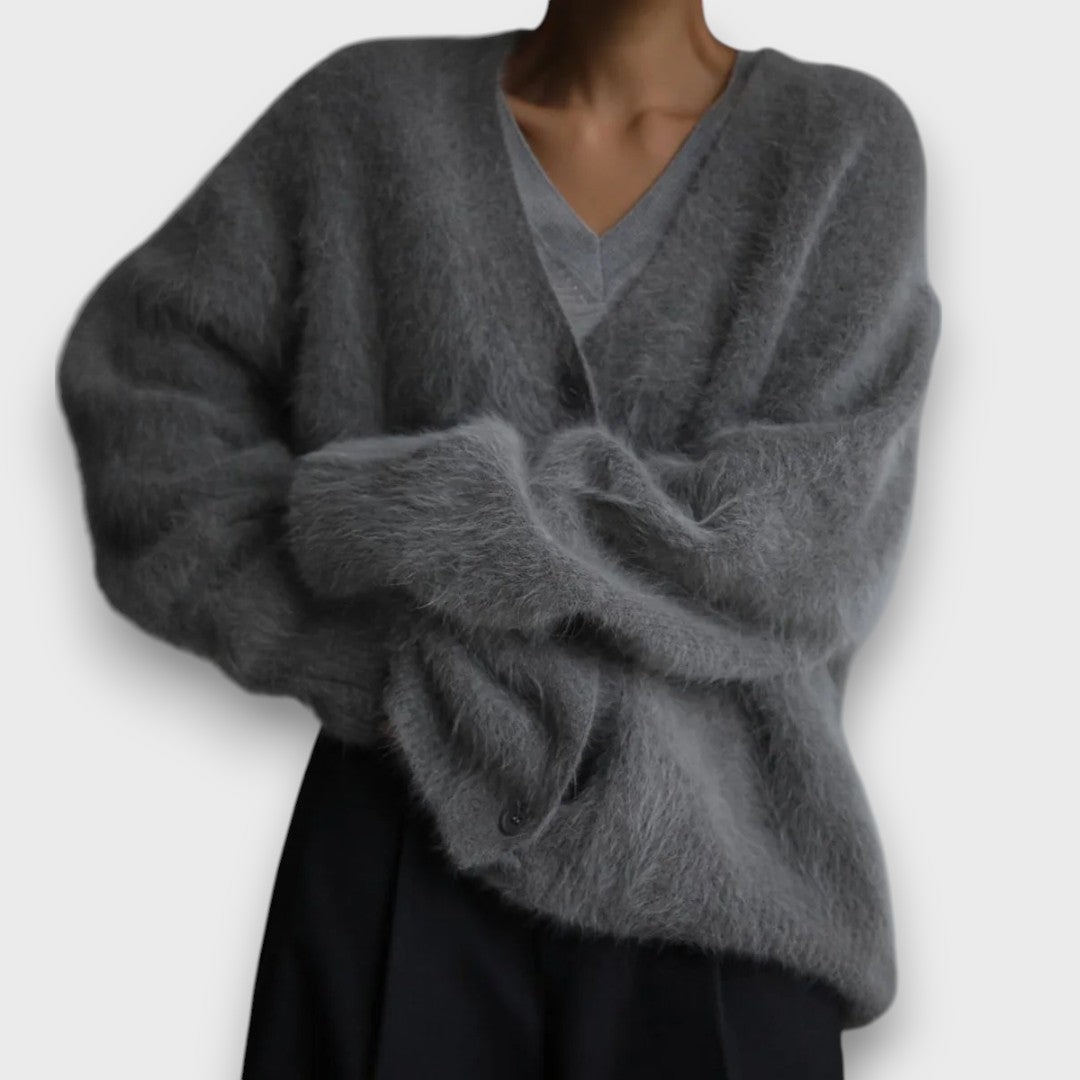 Haloa – Soft Cardigan with Classic Cut