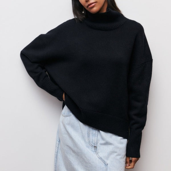 Avira - Elegant Turtleneck Sweater