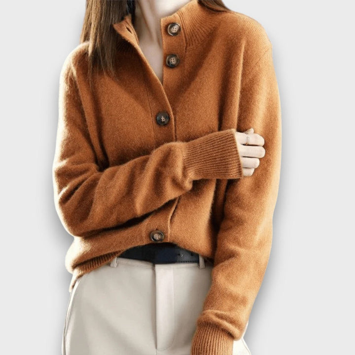 Flavia – Elegant Cardigan