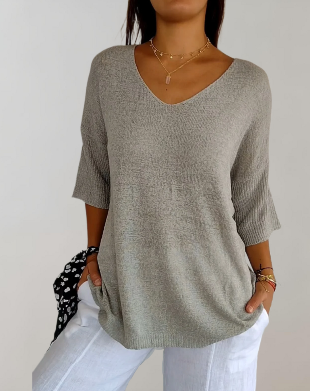 Finnegan - Knitted Top with V Neck