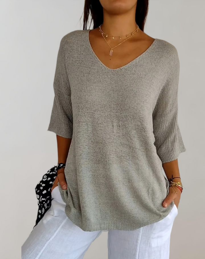 Finnegan - Knitted Top with V Neck